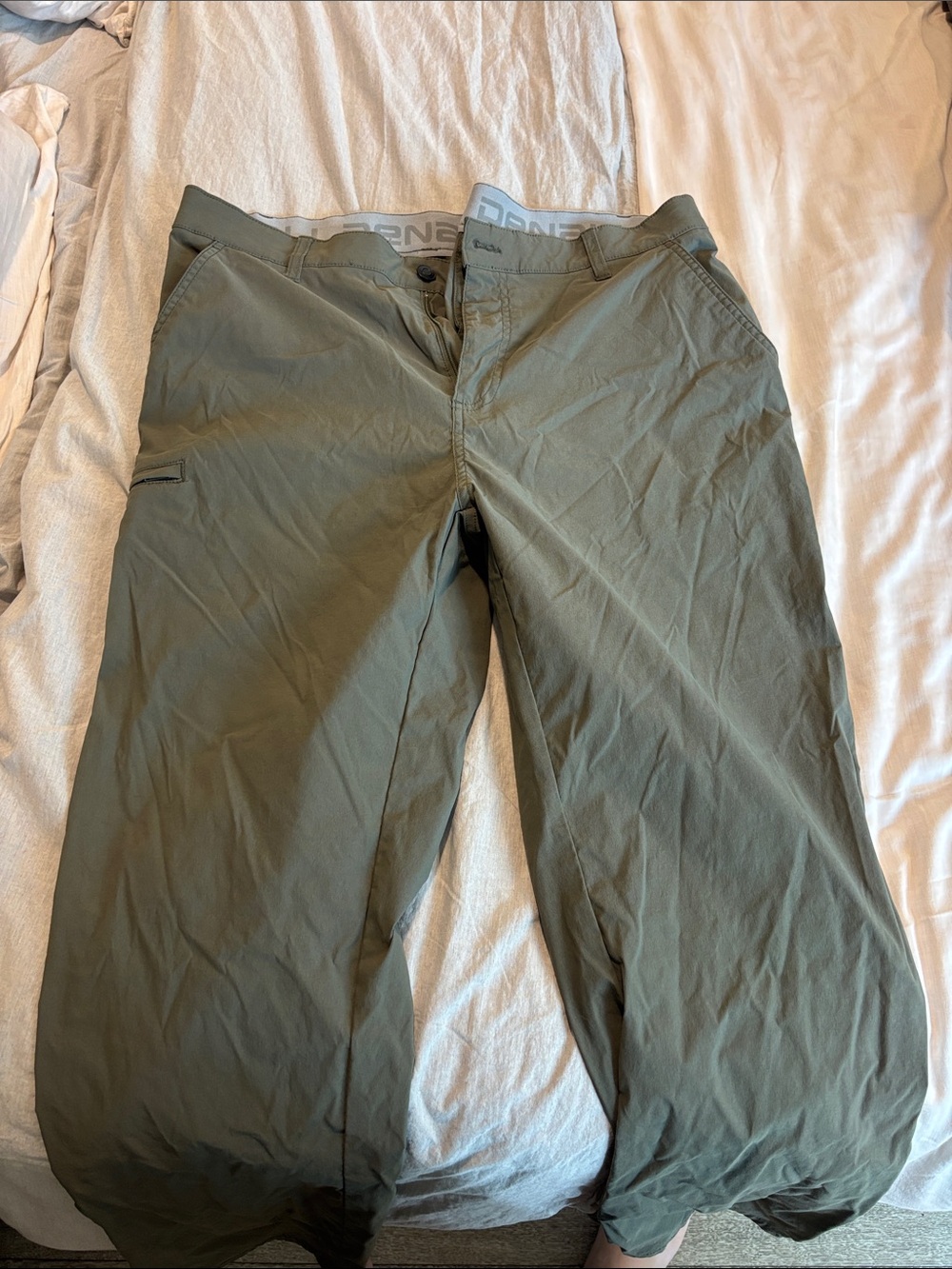Men's Olive Cargo Pants with Utility Pockets